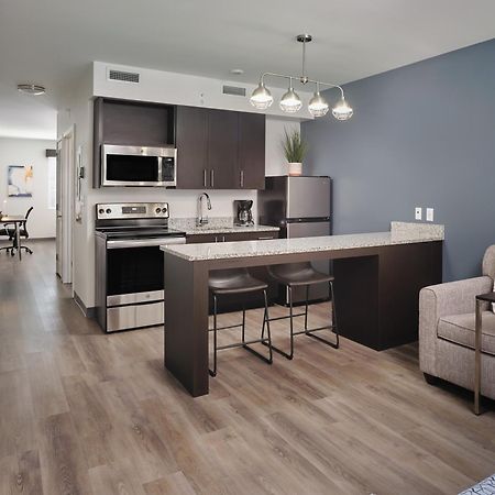 Stayapt Suites Waco Esterno foto